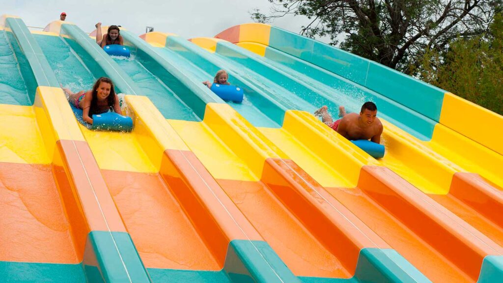 Les meilleurs toboggans aquatiques de France – Aqualand St Cyprien